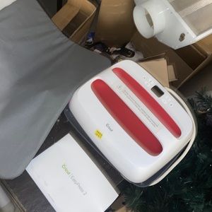 Cricut easypress 2 with press pad
